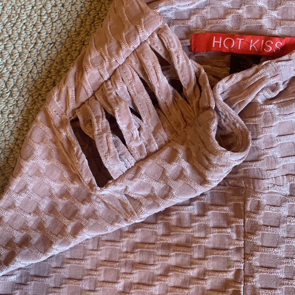 🌹(NWT) Hot Kiss • Peachy Pink Super Stretchy Ribbed Fashion Leggings - Picture 6 of 10